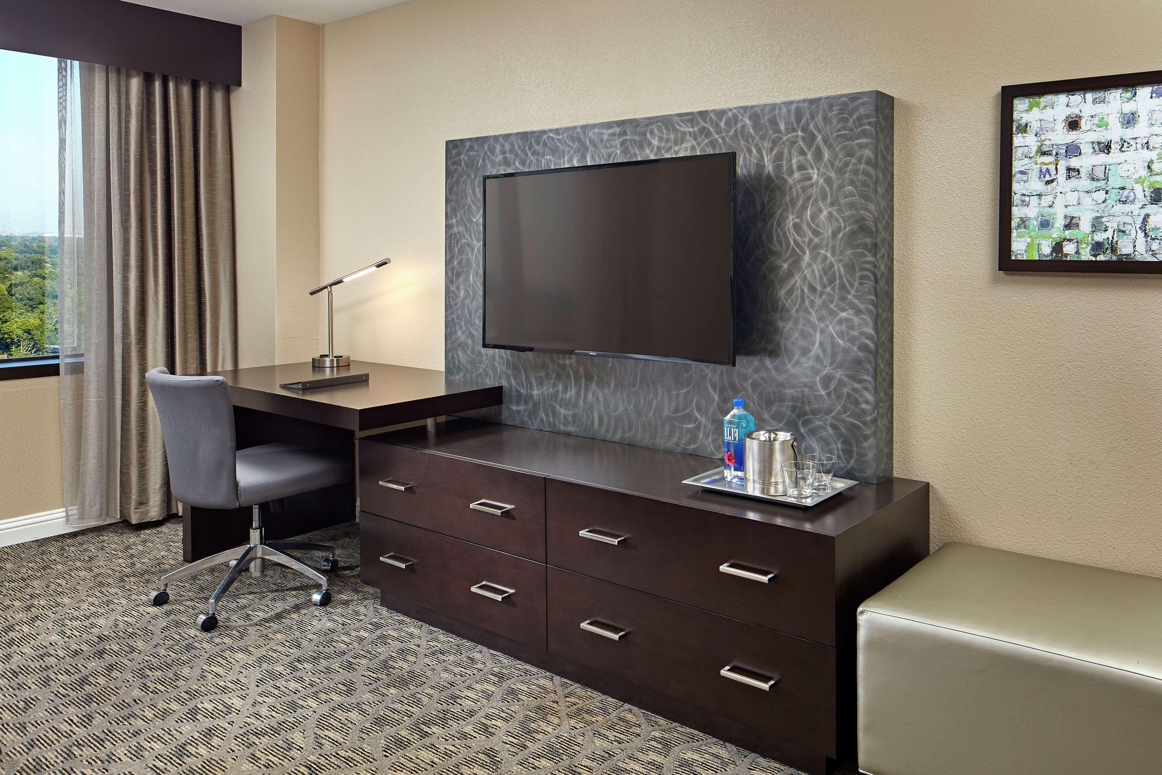 Hilton Houston Plaza/Medical Center Otel Dış mekan fotoğraf