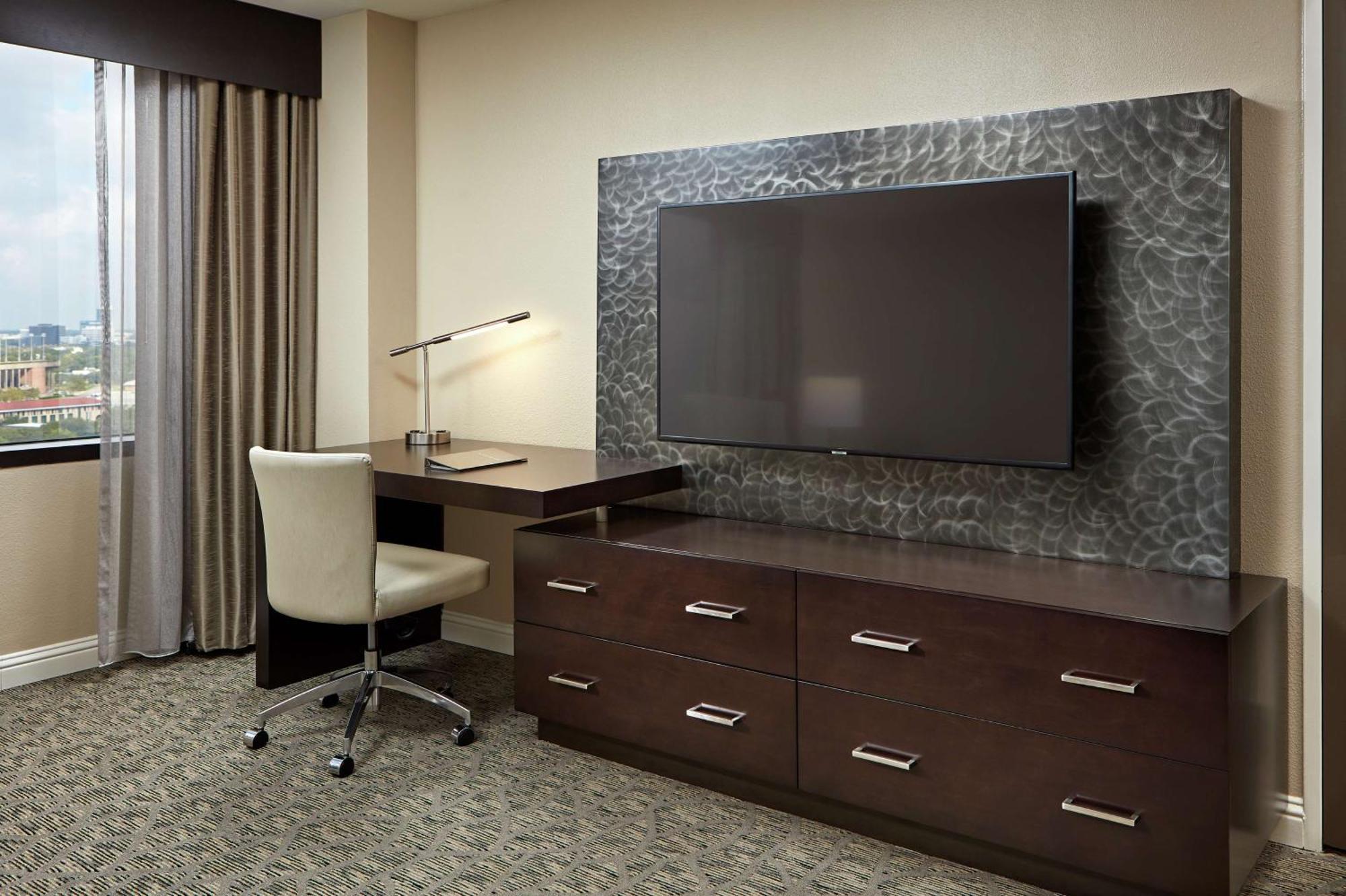 Hilton Houston Plaza/Medical Center Otel Dış mekan fotoğraf