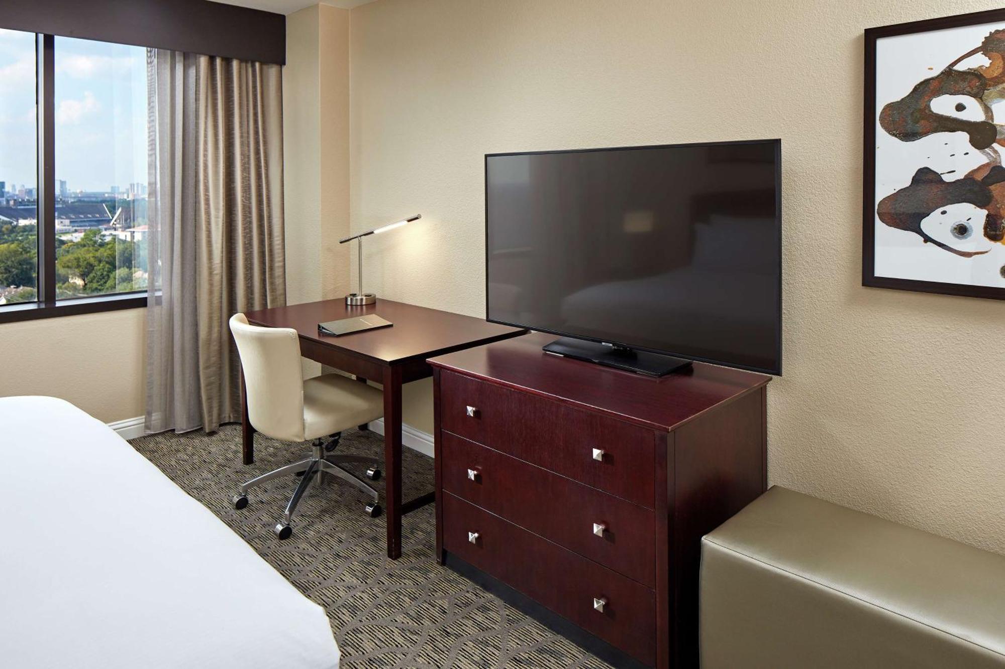 Hilton Houston Plaza/Medical Center Otel Dış mekan fotoğraf